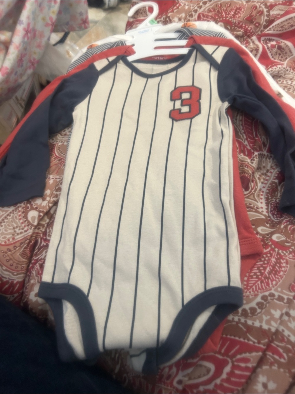 4 nwt Sz 18 mths bodysuits carters